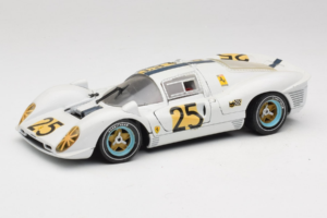 Ferrari 330 P4 #25 Fehér Revell 1:18 48845 Fém