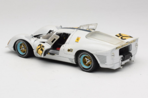 Ferrari 330 P4 #25 Fehér Revell 1:18 48845 Fém – 5. kép a 8-ből
