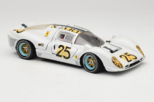 Ferrari 330 P4 #25 Fehér Revell 1:18 48845 Fém – 6. kép a 8-ből