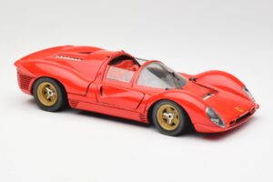 Ferrari 330 P4 Piros 1967 Revell 1:18 48822 Fém – 6. kép a 8-ből