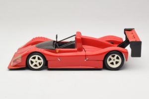 Ferrari 333 SP Piros Fehér Felnikkel Hot Wheels 1:18 29230 Fém – 4. kép a 8-ből