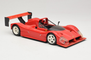 Ferrari 333 SP Piros Fehér Felnikkel Hot Wheels 1:18 29230 Fém – 6. kép a 8-ből