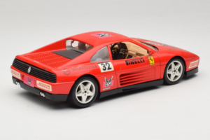 Ferrari 348 TB #32 Pirelli Piros 1989 Bburago 1:18 3039-P1 Fém – 3. kép a 8-ből