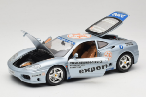 Ferrari 360 Modena Expert #1 Ezüst Bburago 1:18 3348-S1 Fém – 2. kép a 8-ből