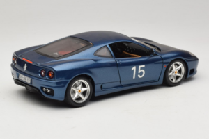 Ferrari 360 Modena #15 Limitált Kiadás Kék Metál Bburago 1:18 3358-F1 Fém – 3. kép a 8-ből