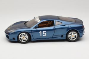 Ferrari 360 Modena #15 Limitált Kiadás Kék Metál Bburago 1:18 3358-F1 Fém – 4. kép a 8-ből