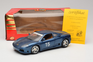 Ferrari 360 Modena #15 Limitált Kiadás Kék Metál Bburago 1:18 3358-F1 Fém – 8. kép a 8-ből