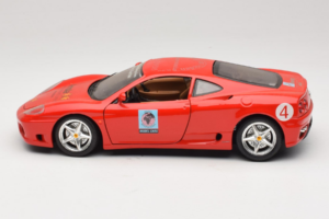 Ferrari 360 Modena Bevro International #4 Limitált Kiadás 111 db Piros Bburago 1:18 3358-P1 Fém – 4. kép a 8-ből