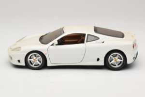 Ferrari 360 Modena Fehér Bburago 1:18 3368-W1 Fém – 4. kép a 8-ből