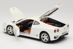 Ferrari 360 Modena Fehér Bburago 1:18 3368-W1 Fém – 5. kép a 8-ből