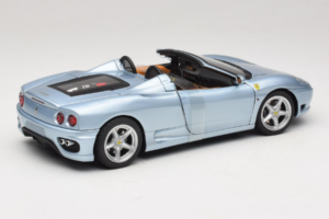 Ferrari 360 Spider Kék The Italian Job Hot Wheels 1:18 P9905 Fém – 2. kép a 6-ből
