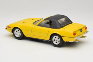 Ferrari 365 GTS/4 Daytona Kabrió Sárga Techno Giodi 1:18 740028 Fém – 7. kép a 8-ből
