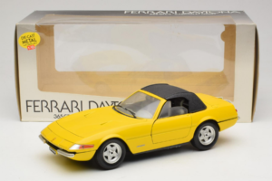 Ferrari 365 GTS/4 Daytona Kabrió Sárga Techno Giodi 1:18 740028 Fém – 8. kép a 8-ből