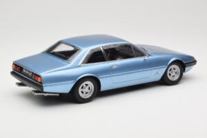 Ferrari 365 GT4 2+2 Kék KK-Scale 1:18 KKDC180162 Fém – 2. kép a 6-ből