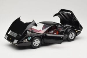 Ferrari 365 GT4/BB Fekete Kyosho 1:18 08173K Fém – 2. kép a 8-ből