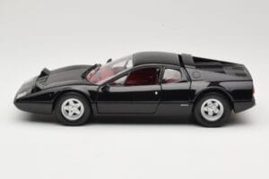 Ferrari 365 GT4/BB Fekete Kyosho 1:18 08173K Fém – 4. kép a 8-ből
