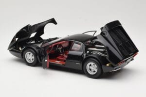 Ferrari 365 GT4/BB Fekete Kyosho 1:18 08173K Fém – 5. kép a 8-ből