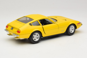 Ferrari 365 GTB/4 Daytona Sárga Techno Giodi 1:18 40011-Y1 Fém – 2. kép a 7-ből