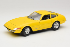 Ferrari 365 GTB/4 Daytona Sárga Techno Giodi 1:18 40011-Y1 Fém