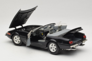 Ferrari 365 GTB/4 Daytona Kabrió Fekete Techno Giodi 1:18 40011-B1 Fém – 5. kép a 8-ből