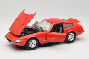 Ferrari 365 GTB/4 Daytona Piros Techno Giodi 1:18 40011-P2 Fém – 2. kép a 8-ből