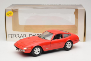Ferrari 365 GTB/4 Daytona Piros Techno Giodi 1:18 40011-P2 Fém – 8. kép a 8-ből