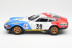 Ferrari 365 GTB/4 #39 J-C. Andruet / Lena 24 Hours of Le Mans 1972 Kyosho 1:18 08164E Fém – 4. kép a 8-ből