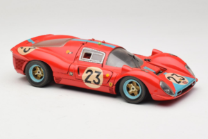 Ferrari 412P #23 W. Mairesse / J. Beurlys Le Mans 1967 Piros Revell 1:18 48826 Fém – 6. kép a 8-ből