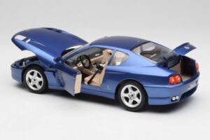 Ferrari 456 GT Blu Pozzi Bburago 1:18 3036-M3 Fém – 5. kép a 8-ből