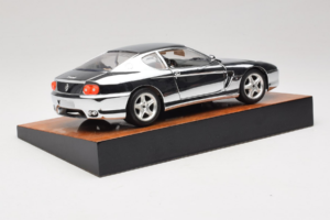 Ferrari 456 GT Chrome Silver Bburago 1:18 3746-R1 Fém – 4. kép a 8-ből