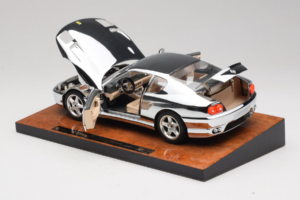 Ferrari 456 GT Chrome Silver Bburago 1:18 3746-R1 Fém – 5. kép a 8-ből