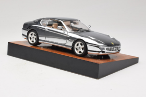 Ferrari 456 GT Chrome Silver Bburago 1:18 3746-R1 Fém – 6. kép a 8-ből