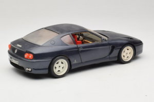 Ferrari 456 GT Dark Blue Metallic Bburago 1:18 3036-B2 Fém – 3. kép a 8-ből