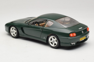 Ferrari 456 GT Sötétzöld Bburago 1:18 3046-GR1 Fém – 7. kép a 8-ből