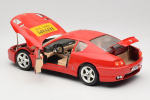 Ferrari 456 GT Ferrari Model Club Piros Bburago 1:18 3036-P1 Fém – 5. kép a 8-ből