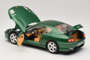 Ferrari 456 GT Zöld Metallic Bburago 1:18 3036-GR1 Fém – 5. kép a 8-ből