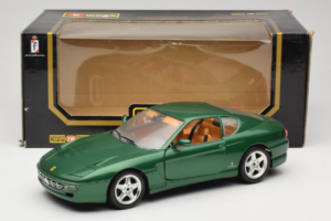 Ferrari 456 GT Zöld Metallic Bburago 1:18 3036-GR1 Fém – 8. kép a 8-ből
