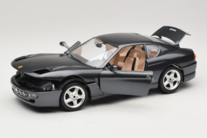 Ferrari 456 GT Szürke Metallic Különleges Fényezés Bburago 1:18 3036D Fém – 2. kép a 8-ből
