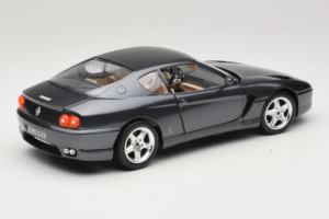 Ferrari 456 GT Szürke Metallic Különleges Fényezés Bburago 1:18 3036D Fém – 3. kép a 8-ből