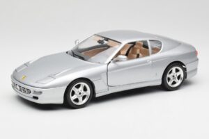 Ferrari 456 GT Ezüst Bburago 1:18 3036-M2 Fém