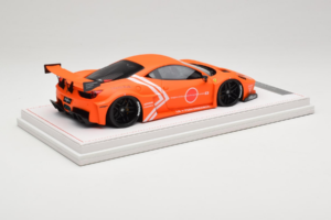 Ferrari 458 Liberty Walk LB-Silhouette WORKS GT Narancssárga IVY 1:18 REMC002 Gyanta – 3. kép a 6-ből