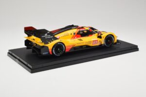 Ferrari 499P Hypercar AF Corse #83 R. Kubica / Y. Ye / R. Shwartzman 24 Hours of Le Mans 2024 Bburago 1:18 18-16313-83-VET Fé – 3. kép a 9-ből