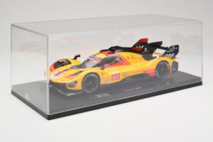 Ferrari 499P Hypercar AF Corse #83 R. Kubica / Y. Ye / R. Shwartzman 24 Hours of Le Mans 2024 Bburago 1:18 18-16313-83-VET Fé – 8. kép a 9-ből