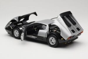 Ferrari 512BB Ezüst Kyosho 1:18 08171S Fém – 5. kép a 8-ből