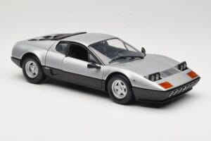 Ferrari 512BB Ezüst Kyosho 1:18 08171S Fém – 6. kép a 8-ből