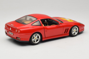 Ferrari 550 Maranello 22 Jahre Ferrari Model Club Piros Bburago 1:18 3064-P2 Fém – 3. kép a 8-ből