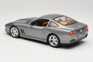Ferrari 550 Maranello 25 Jahre Ferrari Model Club Ezüst 2. Verzió Bburago 1:18 3064-S1 Fém – 7. kép a 8-ből