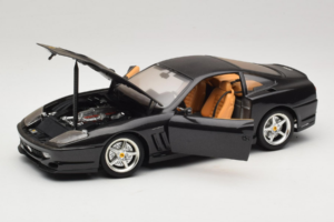 Ferrari 550 Maranello Fekete Metál Bburago 1:18 3344-B1 Fém – 2. kép a 8-ből