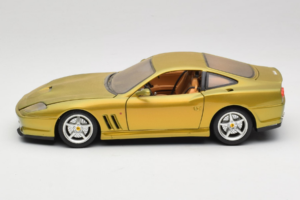 Ferrari 550 Maranello Gold Metallic Braccio & Gotz Bburago 1:18 3044-G1 Fém – 4. kép a 8-ből