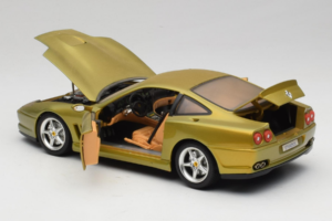 Ferrari 550 Maranello Gold Metallic Braccio & Gotz Bburago 1:18 3044-G1 Fém – 5. kép a 8-ből